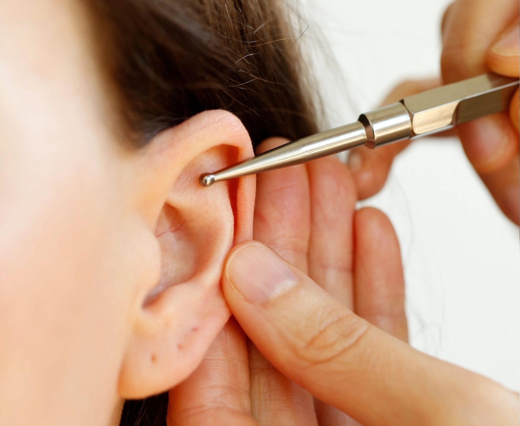 ohrakupunktmassage detail gesundheit